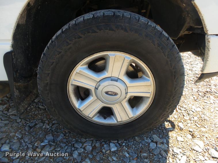 image for item DA2558 2005 Ford F150 SuperCab pickup truck