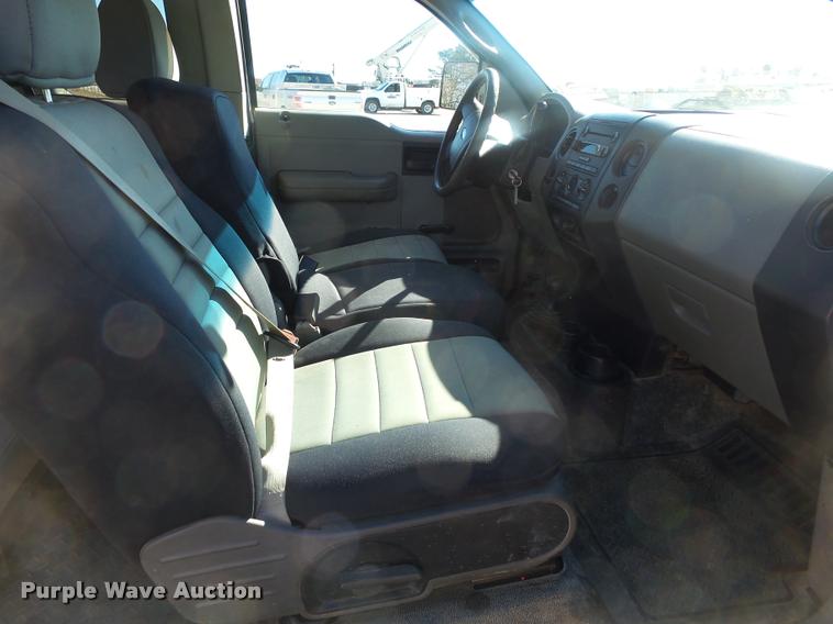 image for item DA2558 2005 Ford F150 SuperCab pickup truck