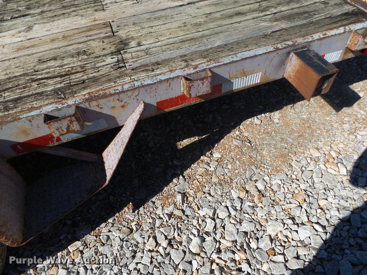 image for item DA2560 1996 JMCO equipment trailer