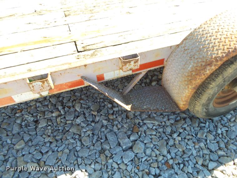 image for item DA2560 1996 JMCO equipment trailer