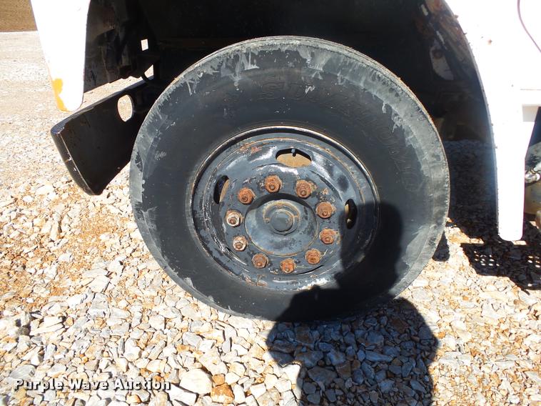 image for item DA2564 1988 International S1600 water truck