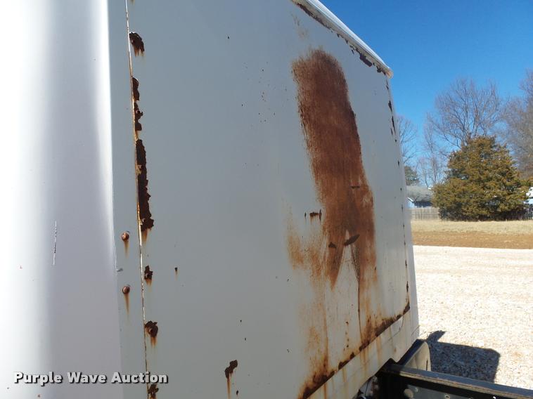 image for item DA2564 1988 International S1600 water truck