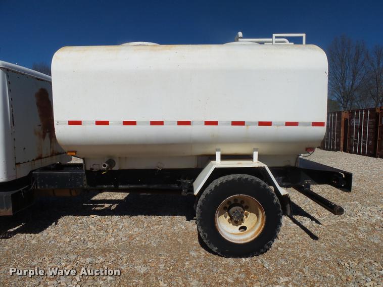 image for item DA2564 1988 International S1600 water truck