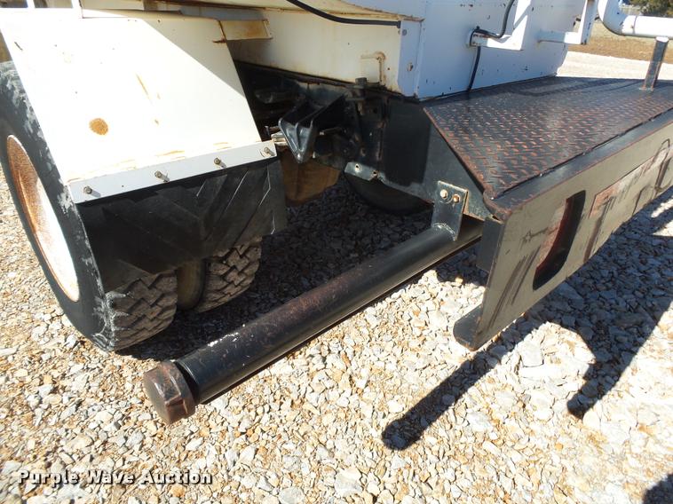 image for item DA2564 1988 International S1600 water truck