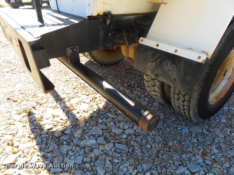 image for item DA2564 1988 International S1600 water truck