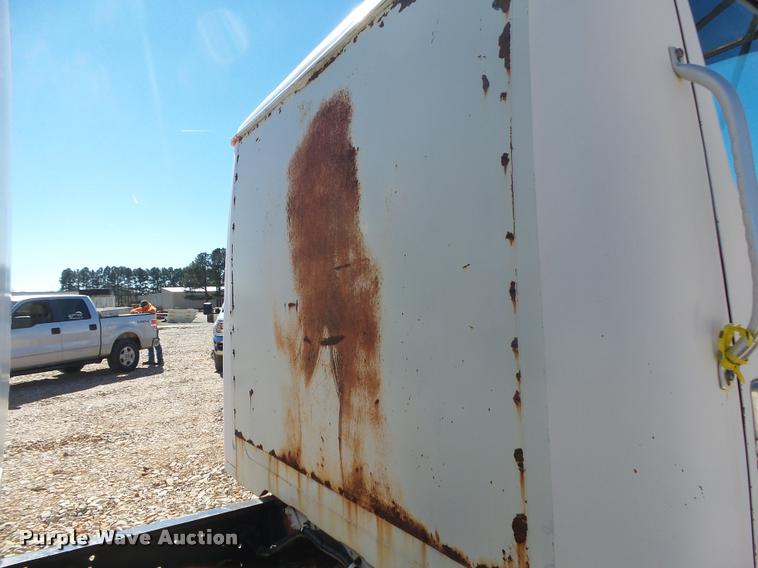 image for item DA2564 1988 International S1600 water truck