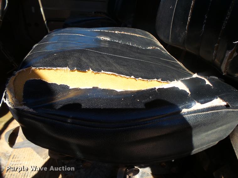 image for item DA2564 1988 International S1600 water truck