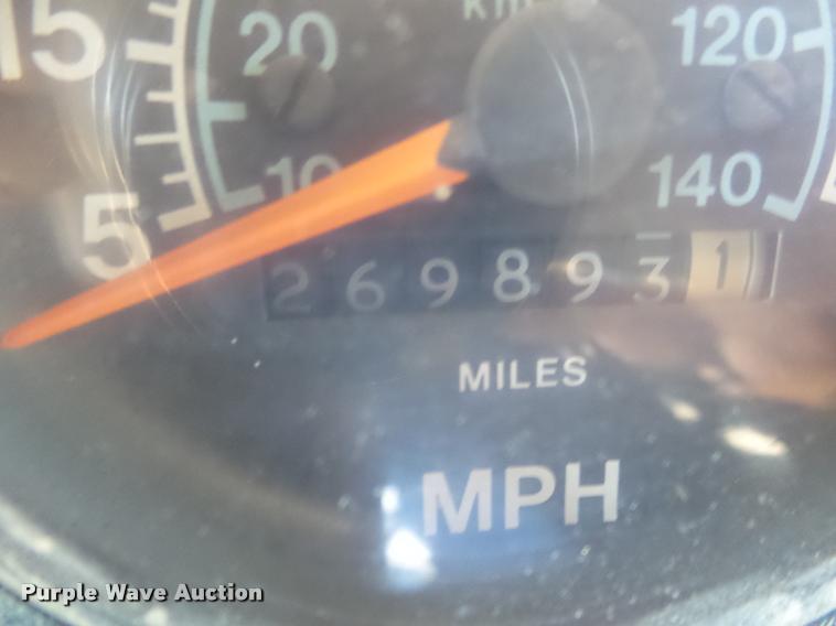 image for item DA2564 1988 International S1600 water truck