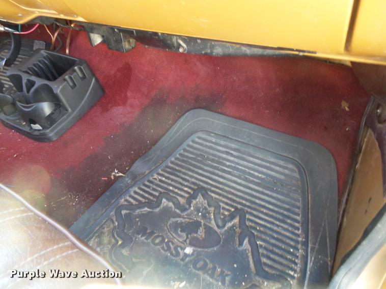 image for item DA2565 1987 GMC R1500 pickup truck