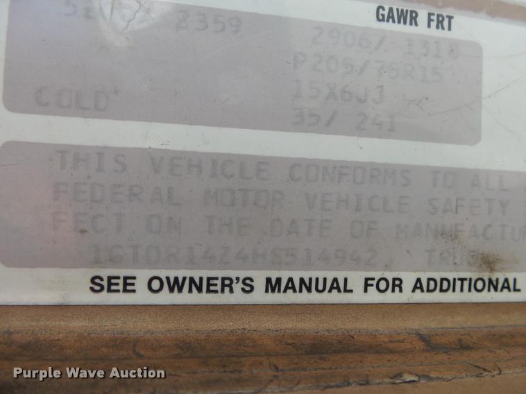 image for item DA2565 1987 GMC R1500 pickup truck