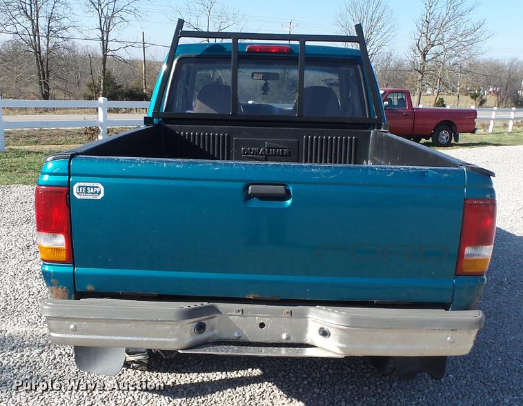 image for item DA2586 1994 Ford Ranger XL SuperCab pickup truck
