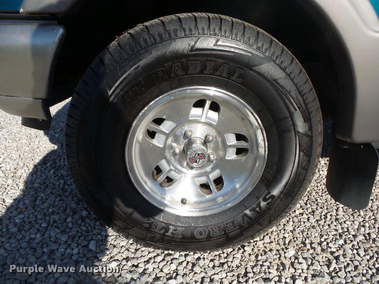 image for item DA2586 1994 Ford Ranger XL SuperCab pickup truck