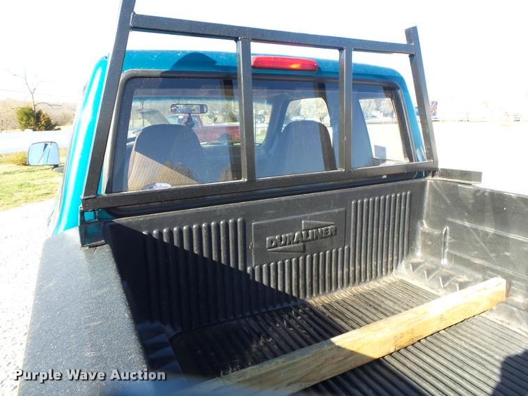 image for item DA2586 1994 Ford Ranger XL SuperCab pickup truck