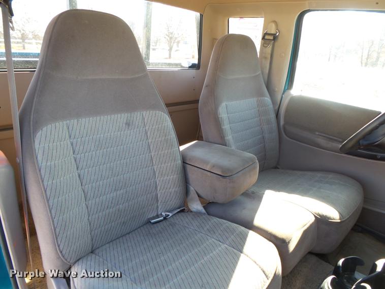 image for item DA2586 1994 Ford Ranger XL SuperCab pickup truck