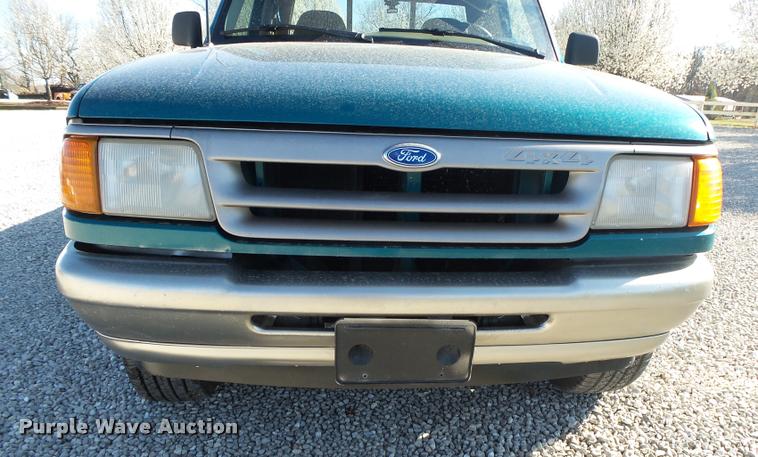 image for item DA2586 1994 Ford Ranger XL SuperCab pickup truck