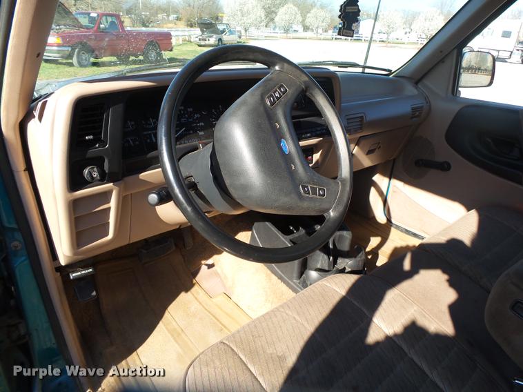 image for item DA2586 1994 Ford Ranger XL SuperCab pickup truck