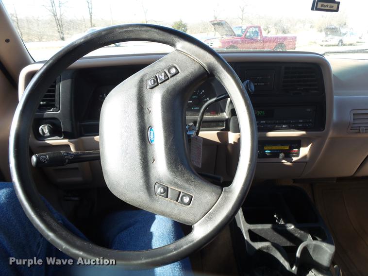 image for item DA2586 1994 Ford Ranger XL SuperCab pickup truck