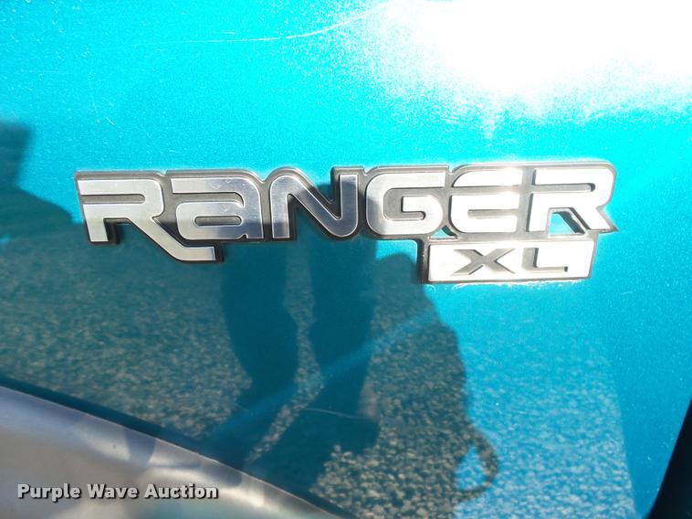image for item DA2586 1994 Ford Ranger XL SuperCab pickup truck