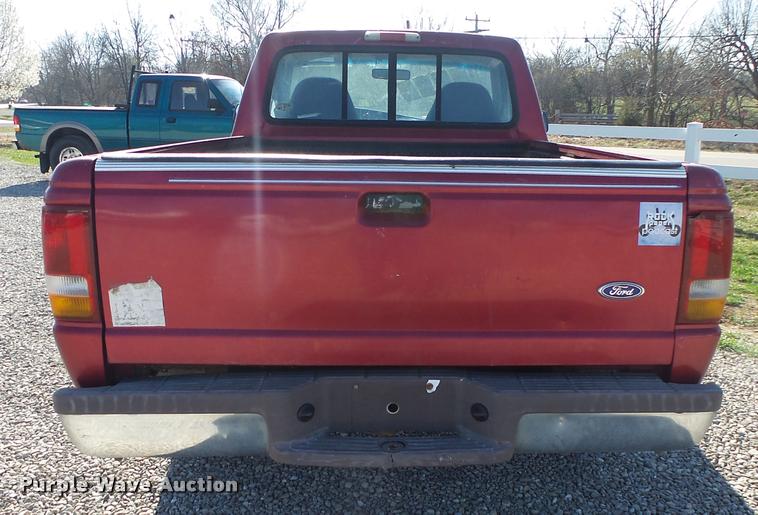 image for item DA2587 1995 Ford Ranger XLT pickup truck