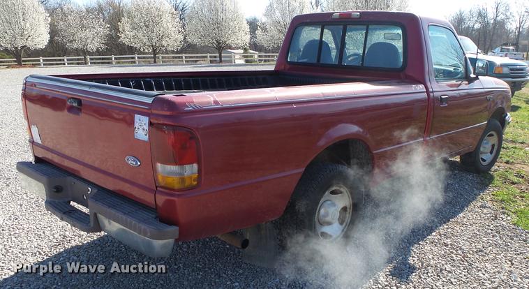 image for item DA2587 1995 Ford Ranger XLT pickup truck