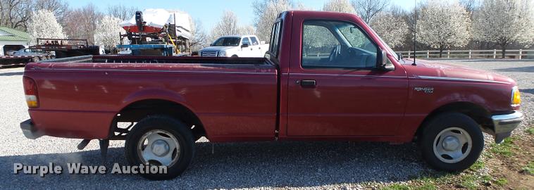 image for item DA2587 1995 Ford Ranger XLT pickup truck