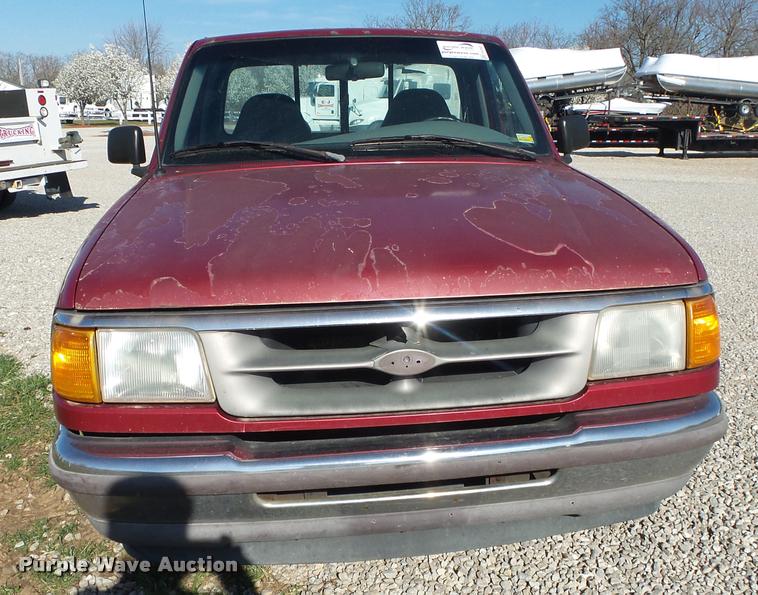 image for item DA2587 1995 Ford Ranger XLT pickup truck