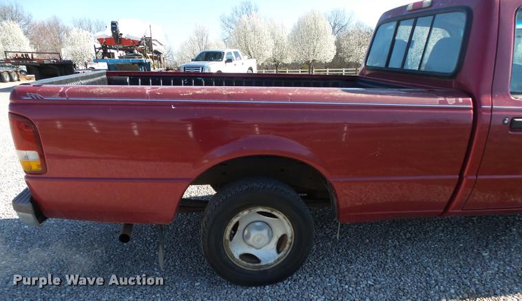 image for item DA2587 1995 Ford Ranger XLT pickup truck