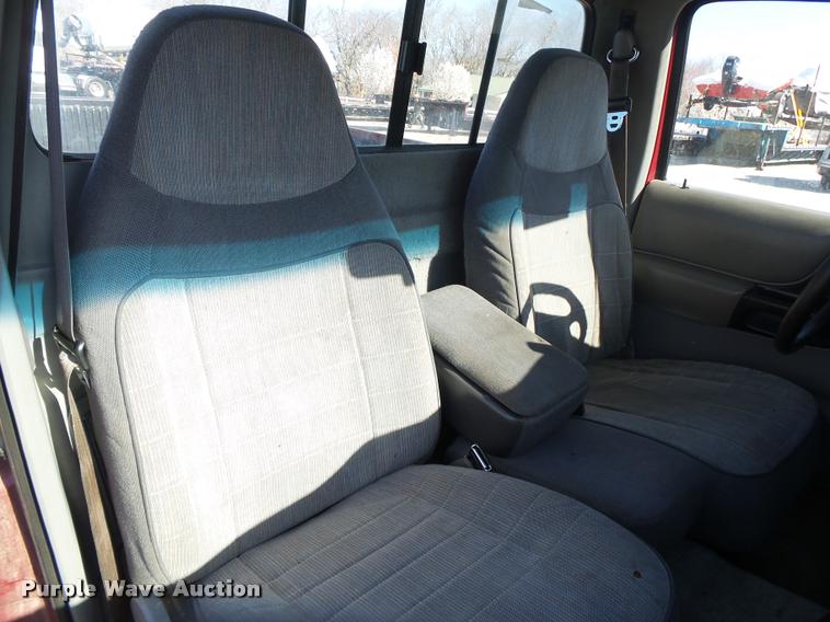 image for item DA2587 1995 Ford Ranger XLT pickup truck