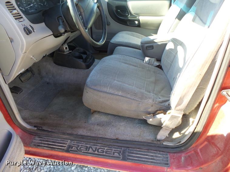image for item DA2587 1995 Ford Ranger XLT pickup truck