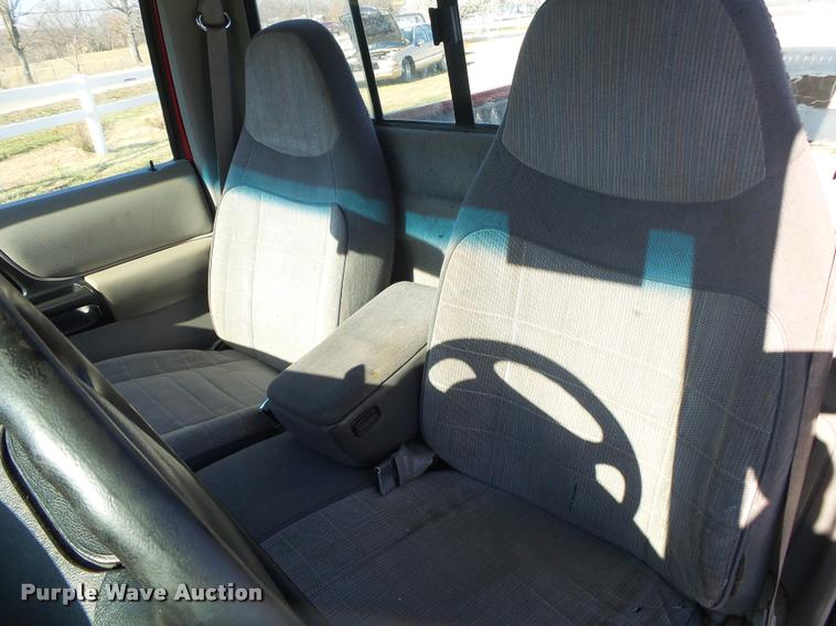 image for item DA2587 1995 Ford Ranger XLT pickup truck