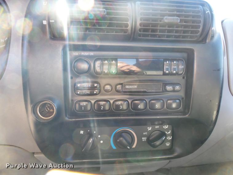 image for item DA2587 1995 Ford Ranger XLT pickup truck