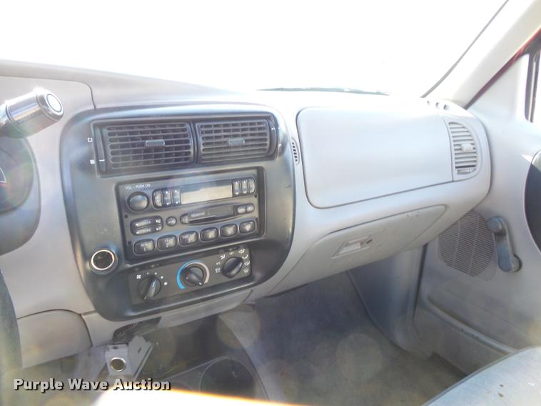 image for item DA2587 1995 Ford Ranger XLT pickup truck