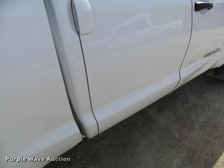 image for item DA3339 2012 Toyota Tundra Double Cab pickup truck