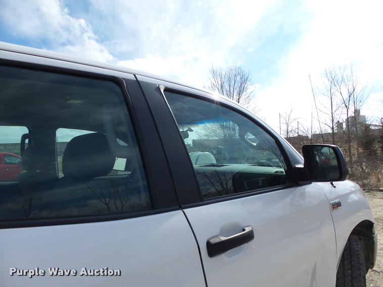 image for item DA3339 2012 Toyota Tundra Double Cab pickup truck