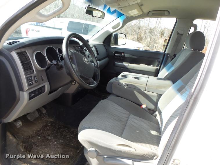 image for item DA3339 2012 Toyota Tundra Double Cab pickup truck