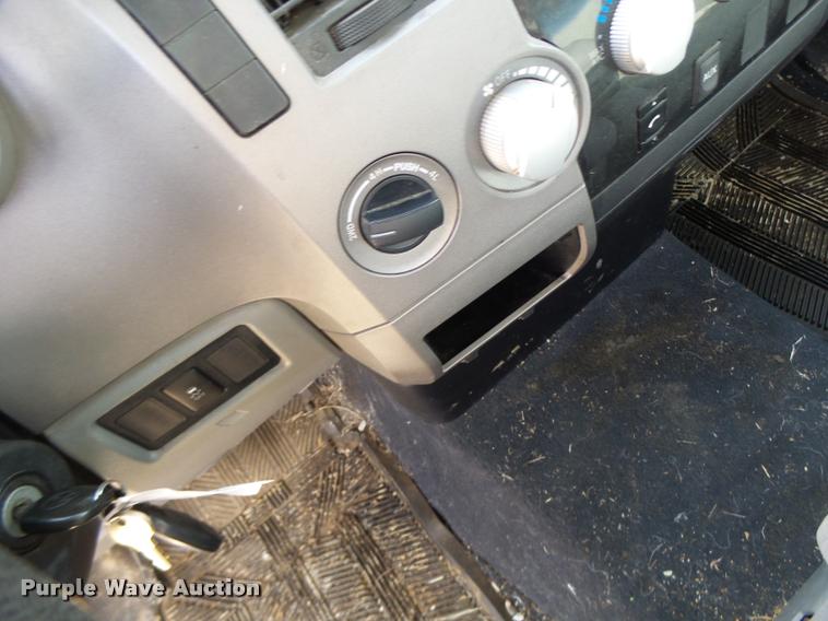 image for item DA3339 2012 Toyota Tundra Double Cab pickup truck