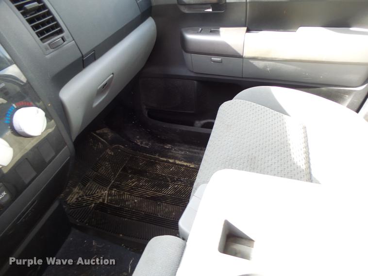 image for item DA3339 2012 Toyota Tundra Double Cab pickup truck