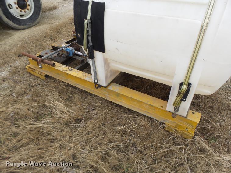 image for item DA3355 Snyder poly tank