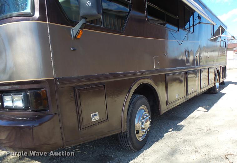 image for item DA3358 1993 Spartan Gulfstream 8372LXE RV