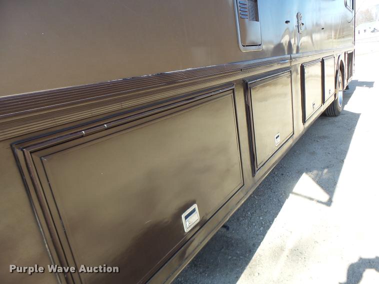 image for item DA3358 1993 Spartan Gulfstream 8372LXE RV