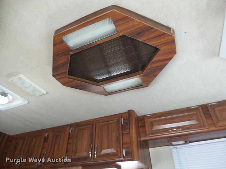 image for item DA3358 1993 Spartan Gulfstream 8372LXE RV