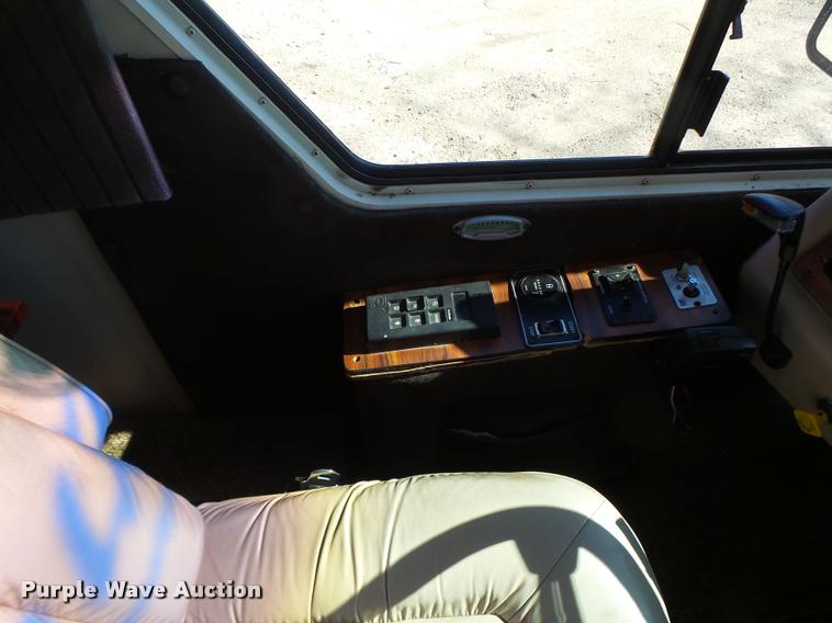 image for item DA3358 1993 Spartan Gulfstream 8372LXE RV