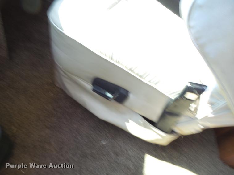 image for item DA3358 1993 Spartan Gulfstream 8372LXE RV