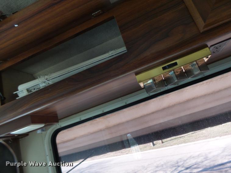 image for item DA3358 1993 Spartan Gulfstream 8372LXE RV