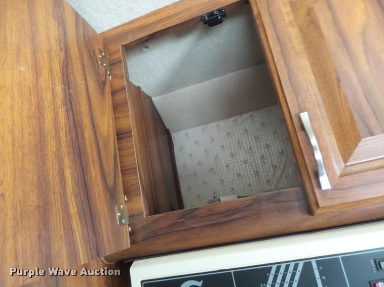 image for item DA3358 1993 Spartan Gulfstream 8372LXE RV