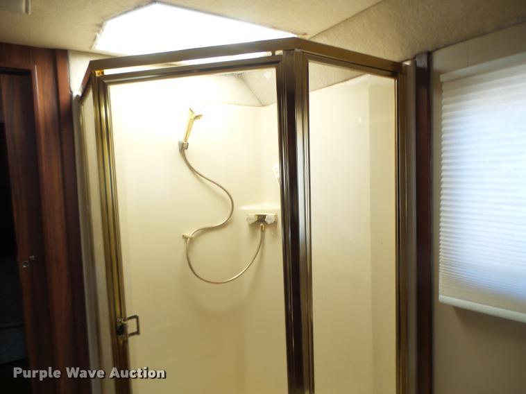 image for item DA3358 1993 Spartan Gulfstream 8372LXE RV