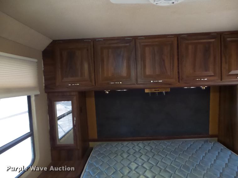 image for item DA3358 1993 Spartan Gulfstream 8372LXE RV