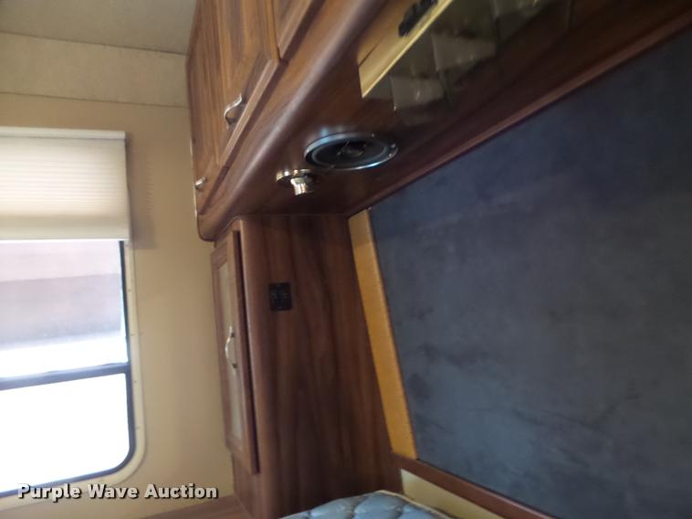 image for item DA3358 1993 Spartan Gulfstream 8372LXE RV