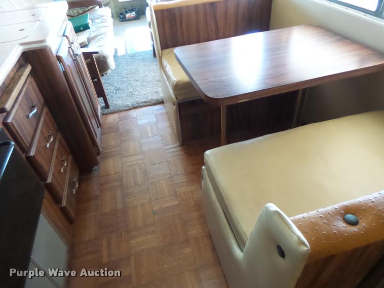 image for item DA3358 1993 Spartan Gulfstream 8372LXE RV