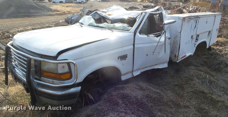 image for item DA5229 1997 Ford F350 utility bed pickup truck